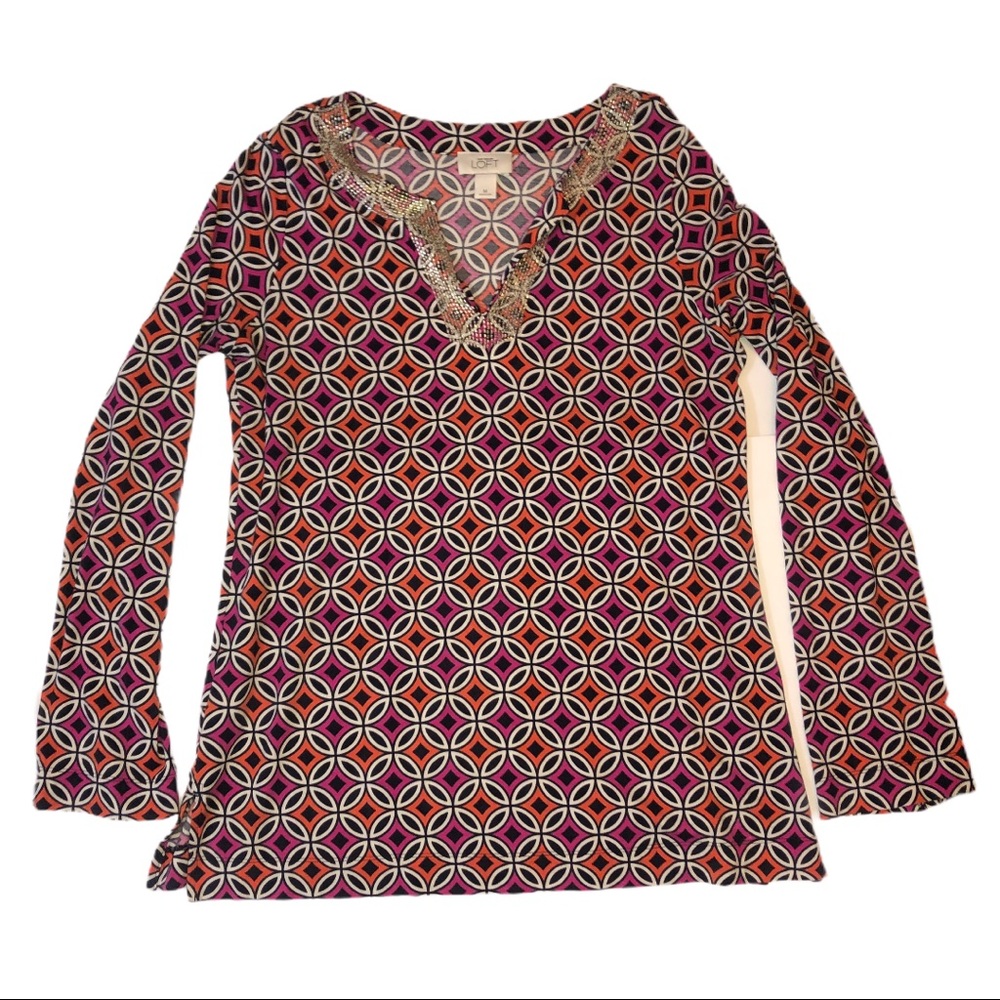 Ann Taylor Patterned Jeweled V-Neck Size: M